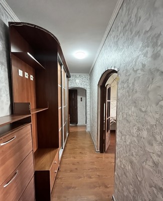 Продам трехкомнатную (3-комн.) квартиру, Пионерская ул, 17, Новороссийск г