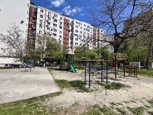 Продам трехкомнатную (3-комн.) квартиру, Пионерская ул, 17, Новороссийск г