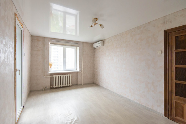 Продам двухкомнатную (2-комн.) квартиру, Королева пр-кт, 9/1, Ростов-на-Дону г