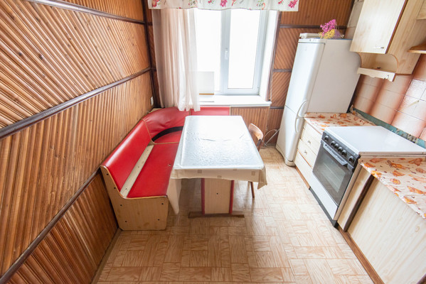 Продам двухкомнатную (2-комн.) квартиру, Королева пр-кт, 9/1, Ростов-на-Дону г