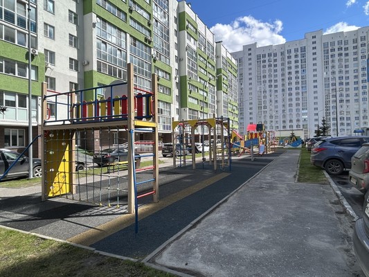Продам двухкомнатную (2-комн.) квартиру, Одесская ул, 2в, Пенза г