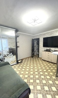 Продам однокомнатную (1-комн.) квартиру, Русская ул, 103А, Симферополь г