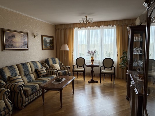 Продам трехкомнатную (3-комн.) квартиру, Свободы ул, 6а, Бритово д