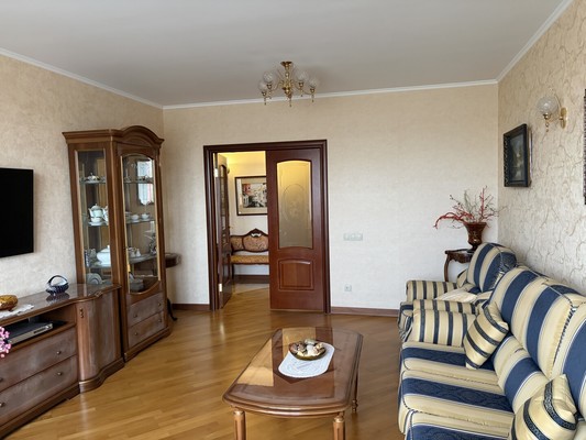 Продам трехкомнатную (3-комн.) квартиру, Свободы ул, 6а, Бритово д