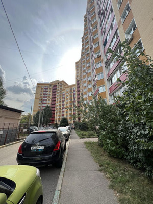 Продам трехкомнатную (3-комн.) квартиру, Октябрьский пр-кт, 145, Люберцы г