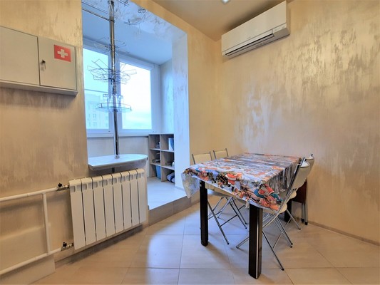 Продам однокомнатную (1-комн.) квартиру, Дмитровка Б. ул, 4к1, Москва г