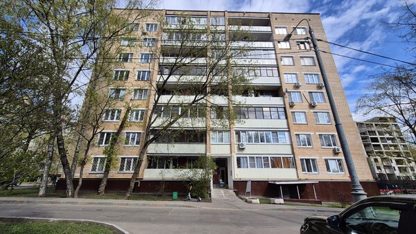 Продам двухкомнатную (2-комн.) квартиру, Чистова ул, 6, Москва г