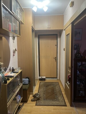 Продам двухкомнатную (2-комн.) квартиру, Елецкая ул, 9к2, Москва г
