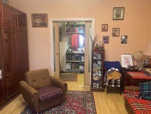 Продам двухкомнатную (2-комн.) квартиру, Елецкая ул, 9к2, Москва г