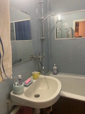 Продам двухкомнатную (2-комн.) квартиру, Елецкая ул, 9к2, Москва г