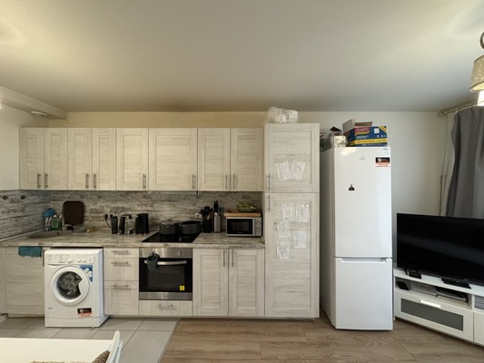 Продам трехкомнатную (3-комн.) квартиру, Новомосковская ул, 9, Москва г