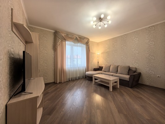 Продам двухкомнатную (2-комн.) квартиру, Жиленкова ул, 8Б, Калининград г