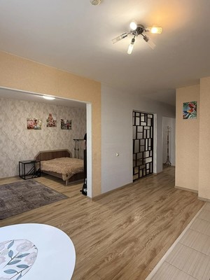 Продам двухкомнатную (2-комн.) квартиру, Сиреневая ул, 4, Барнаул г