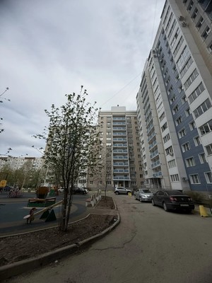 Продам двухкомнатную (2-комн.) квартиру, Сиреневая ул, 4, Барнаул г