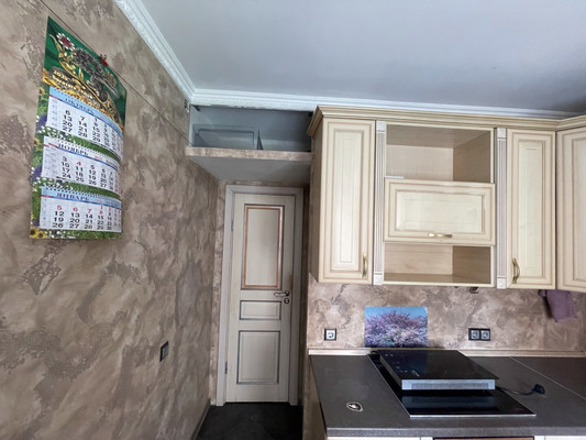 Продам однокомнатную (1-комн.) квартиру, 60 лет Победы ул, 8, Октябрьский рп
