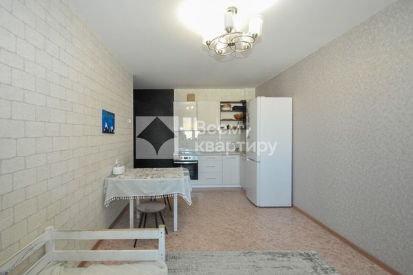 Продам двухкомнатную (2-комн.) квартиру, Петухова ул, 103/2, Новосибирск г