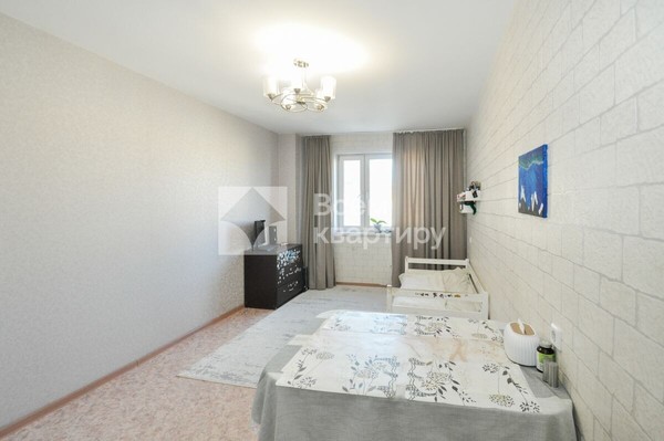 Продам двухкомнатную (2-комн.) квартиру, Петухова ул, 103/2, Новосибирск г