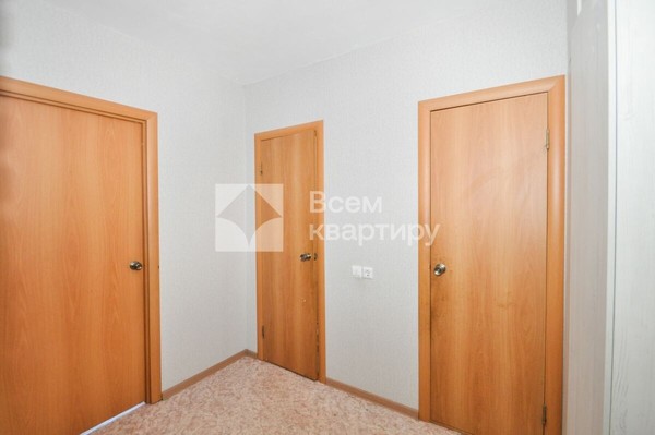 Продам двухкомнатную (2-комн.) квартиру, Петухова ул, 103/2, Новосибирск г