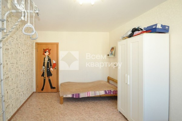 Продам двухкомнатную (2-комн.) квартиру, Петухова ул, 103/2, Новосибирск г