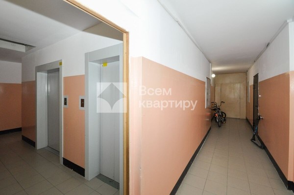 Продам двухкомнатную (2-комн.) квартиру, Петухова ул, 103/2, Новосибирск г