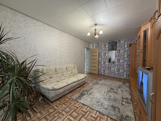 Продам трехкомнатную (3-комн.) квартиру, Мира ул, 2, Бахчисарай г