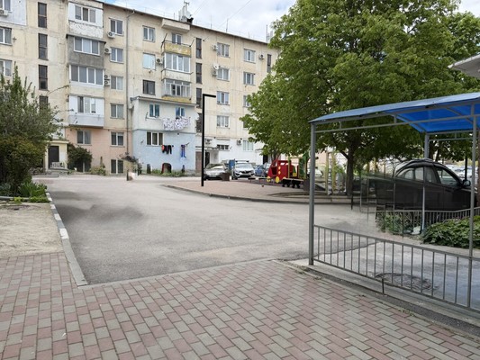 Продам трехкомнатную (3-комн.) квартиру, Мира ул, 2, Бахчисарай г