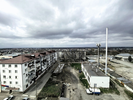 Продам трехкомнатную (3-комн.) квартиру, Кабардинская ул, 39, Нарткала г