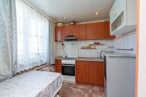 Продам двухкомнатную (2-комн.) квартиру, Победы ул, 38, Усть-Качка с