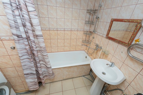 Продам двухкомнатную (2-комн.) квартиру, Победы ул, 38, Усть-Качка с
