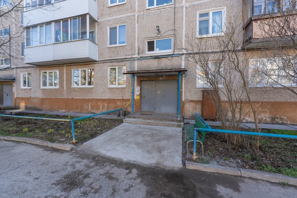 Продам двухкомнатную (2-комн.) квартиру, Победы ул, 38, Усть-Качка с