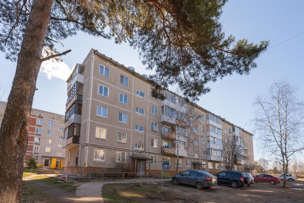 Продам двухкомнатную (2-комн.) квартиру, Победы ул, 38, Усть-Качка с