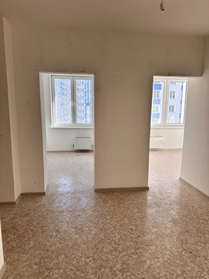 Продам трехкомнатную (3-комн.) квартиру, Лесников ул, 51, Красноярск г