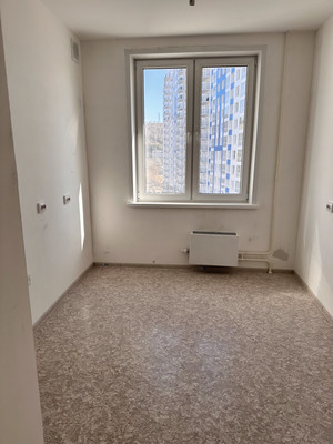Продам трехкомнатную (3-комн.) квартиру, Лесников ул, 51, Красноярск г