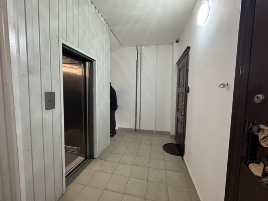 Продам трехкомнатную (3-комн.) квартиру, Пушкина ул, 35а, Нальчик г