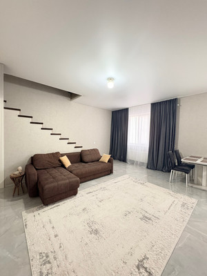Продам трехкомнатную (3-комн.) квартиру, им. Сижажева М.В. ул, 1а, Чегем г