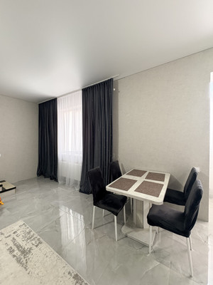 Продам трехкомнатную (3-комн.) квартиру, им. Сижажева М.В. ул, 1а, Чегем г