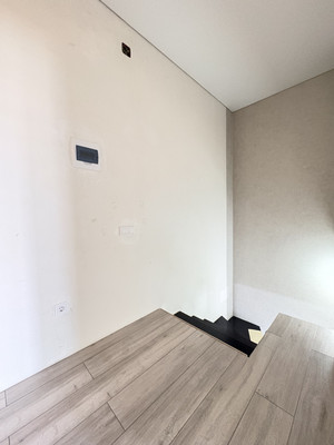Продам трехкомнатную (3-комн.) квартиру, им. Сижажева М.В. ул, 1а, Чегем г