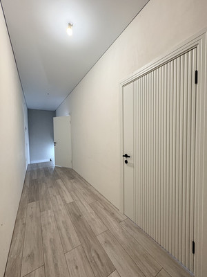 Продам трехкомнатную (3-комн.) квартиру, им. Сижажева М.В. ул, 1а, Чегем г