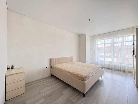 Продам трехкомнатную (3-комн.) квартиру, им. Сижажева М.В. ул, 1а, Чегем г