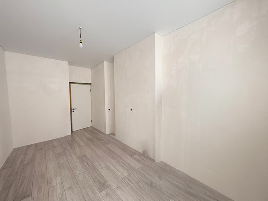 Продам трехкомнатную (3-комн.) квартиру, им. Сижажева М.В. ул, 1а, Чегем г