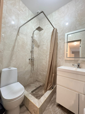 Продам трехкомнатную (3-комн.) квартиру, им. Сижажева М.В. ул, 1а, Чегем г