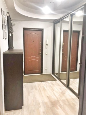 Продам двухкомнатную (2-комн.) квартиру, им. Репина проезд, 24, Краснодар г