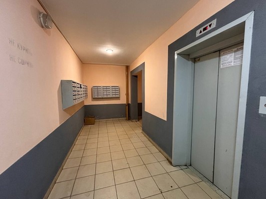 Продам двухкомнатную (2-комн.) квартиру, Волочаевская ул, 6, Казань г