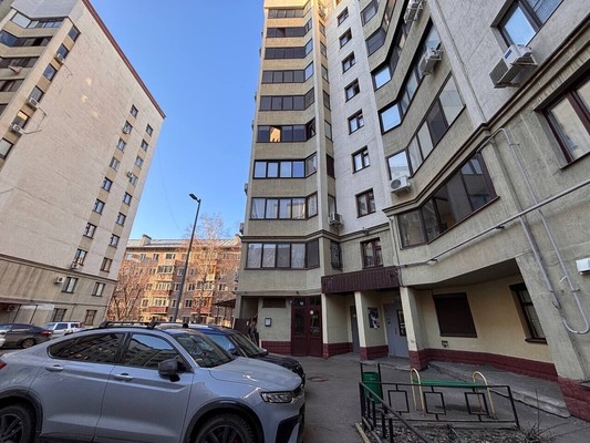 Продам двухкомнатную (2-комн.) квартиру, Волочаевская ул, 6, Казань г