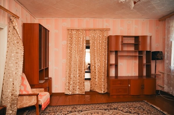 Продам трехкомнатную (3-комн.) квартиру, Ульяновская ул, 86, Кузнецк г