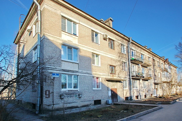 Продам трехкомнатную (3-комн.) квартиру, Судостроителей ул, 9А, Понтонный п