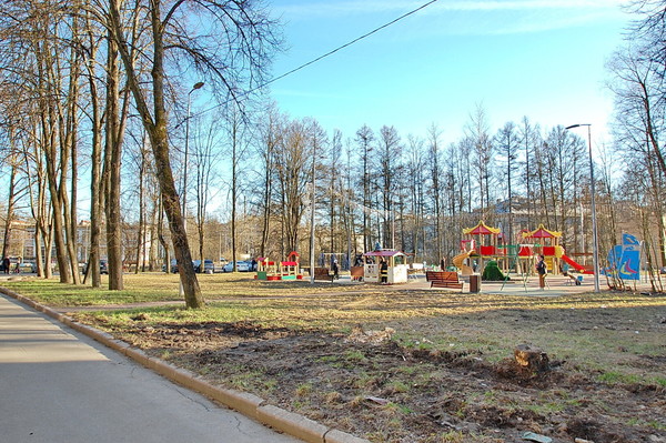 Продам трехкомнатную (3-комн.) квартиру, Судостроителей ул, 9А, Понтонный п