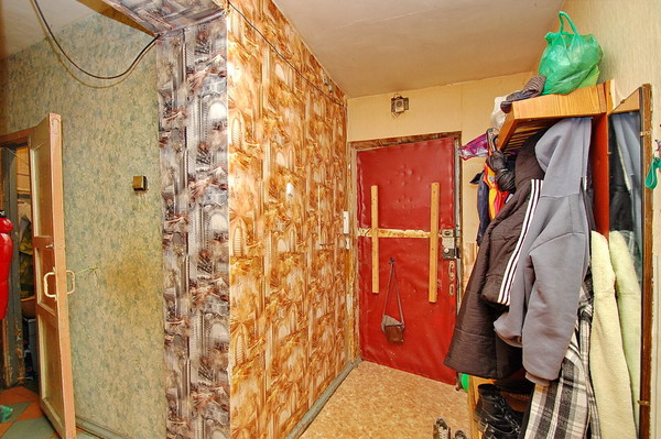 Продам трехкомнатную (3-комн.) квартиру, Судостроителей ул, 9А, Понтонный п