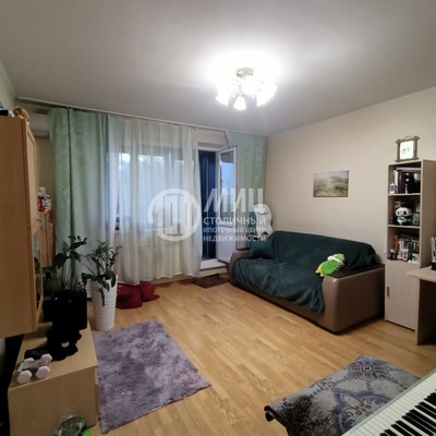Продам однокомнатную (1-комн.) квартиру, Донелайтиса проезд, 17, Москва г