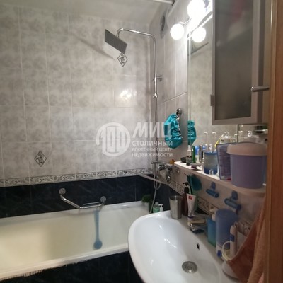 Продам однокомнатную (1-комн.) квартиру, Донелайтиса проезд, 17, Москва г
